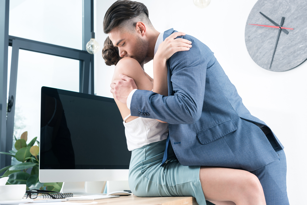Tá hỏa vì nghĩ bị bệnh xã hội